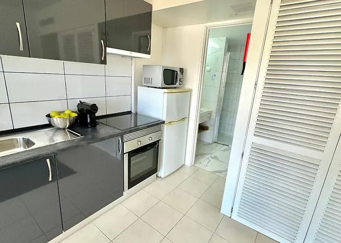 Da Rocha, 808 Tarik, Lovely Studio, Sea View, Air Conditioning, Free Wi-fi, By Ig Portimão