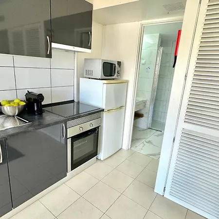 Da Rocha, 808 Tarik, Lovely Studio, Sea View, Air Conditioning, Free Wi-fi, By Ig Portimão