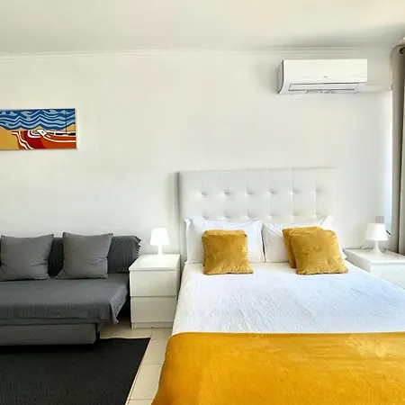 Da Rocha, 808 Tarik, Lovely Studio, Sea View, Air Conditioning, Free Wi-fi, By Ig * Portimao