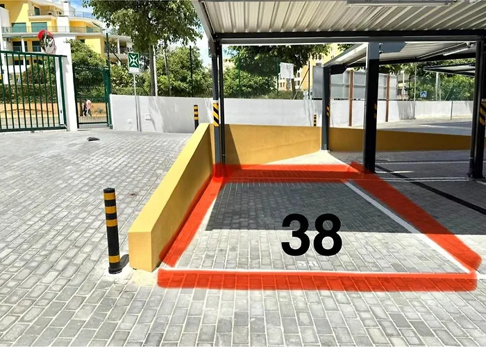 Da Rocha, 808 Tarik, Lovely Studio, Sea View, Air Conditioning, Free Wi-fi, By Ig * Portimão